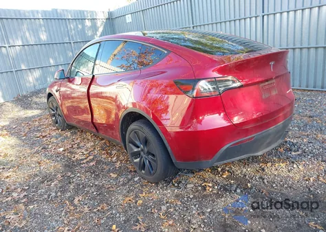 2025 Tesla Model Y Long Range Dual Motor All-Wheel Drive из США, поврежденный, VIN 7SAYGDEE4SA367417